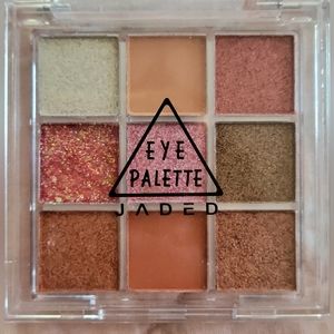 9 Color Eyeshadow Palette